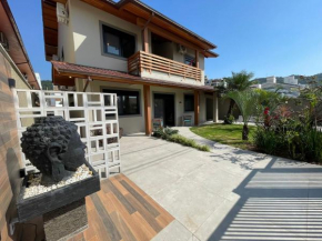 cód 8- Casa espetacular com piscina na praia de Palmas